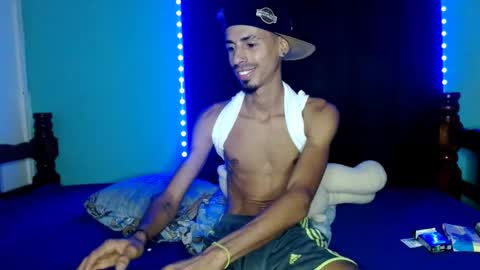 Snapshot of alexx_1214 chatting on October 17, 2025, 3:10 am Alexx online show from October 17, 2025, 3:10 am