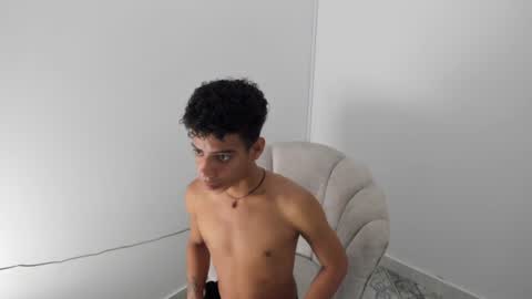 alexx_cum18 online show from June 24, 2026, 1:54 pm