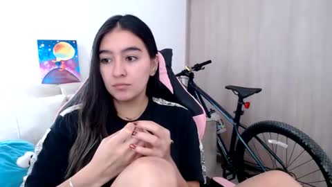 alexyferrer1 online show from June 29, 2026, 3:56 pm