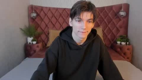 Snapshot of alfred_joness chatting on October 28, 2025, 7:01 am Alfred online show from October 28, 2025, 7:01 am