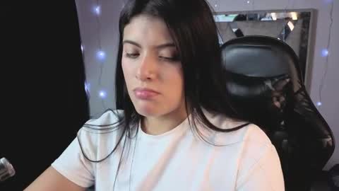 Carolina Join The Fan Club  online show from May 24, 2026, 11:43 pm