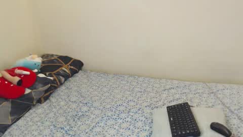 Snapshot of algiz_ chatting on November 10, 2025, 11:04 pm algiz_ online show from November 10, 2025, 11:04 pm