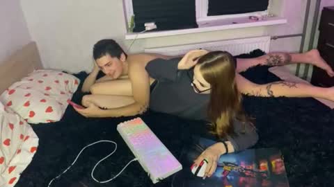 Robert online show from October 19, 2025, 3:45 pm