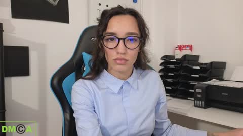 Snapshot of alice_bane chatting on January 7, 2025, 3:33 pm A R Y A  T I A online show from January 7, 2025, 3:33 pm