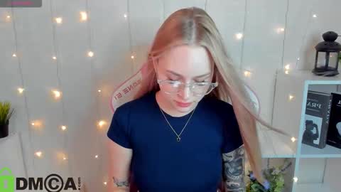 Alice online show from November 14, 2025, 10:18 pm