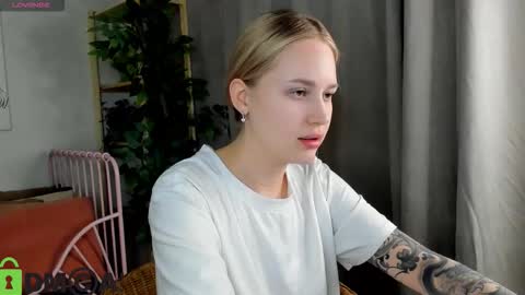 Alice online show from December 14, 2025, 10:47 pm