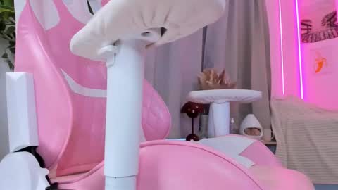 Alichery online show from February 3, 2026, 6:22 am