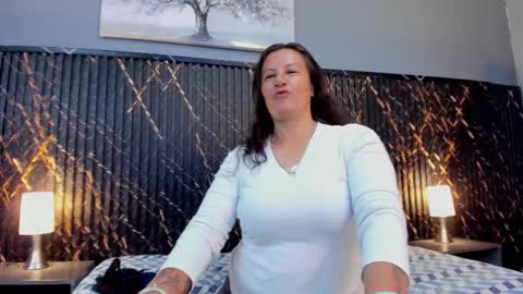 Alice online show from November 9, 2025, 2:15 pm