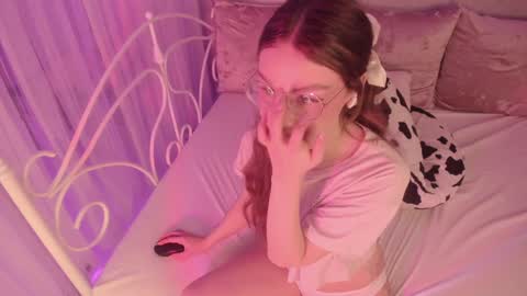 Snapshot of alice_kinky_girl chatting on January 31, 2025, 12:07 pm Alice online show from January 31, 2025, 12:07 pm