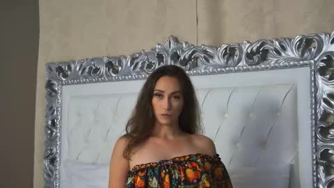 Snapshot of alice_munro chatting on September 13, 2025, 7:46 pm AliceMunro online show from September 13, 2025, 7:46 pm