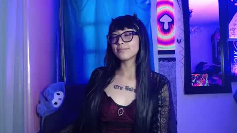      online show from September 28, 2025, 9:42 pm