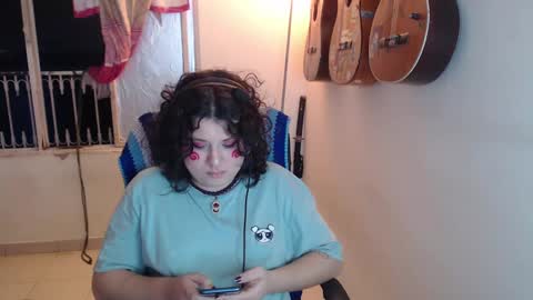 Alicia Aldara online show from October 16, 2025, 4:24 am