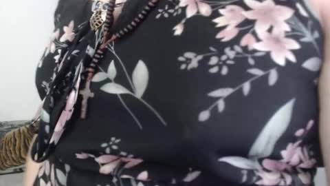 Alicia Aldara online show from February 22, 2026, 8:40 pm