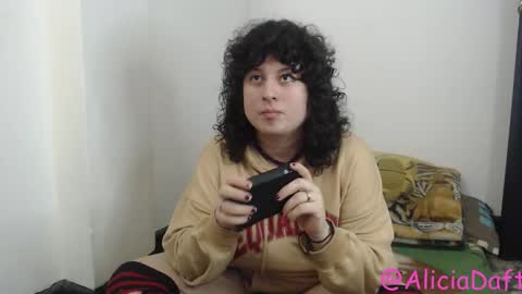 Alicia Aldara online show from March 22, 2026, 2:53 pm