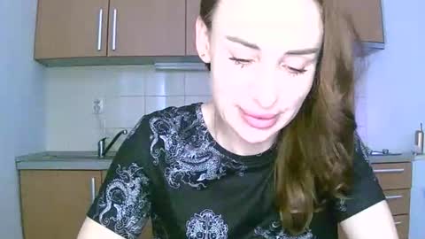 Alice Sewx online show from March 24, 2026, 12:43 pm