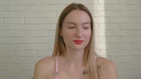 Alice online show from November 3, 2025, 1:23 pm