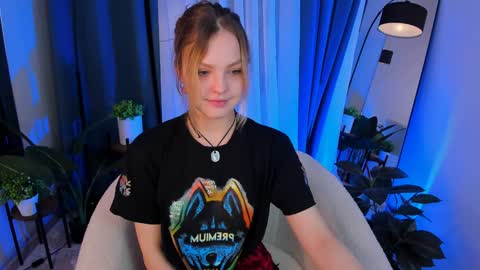 Snapshot of alice_tucci chatting on January 14, 2025, 1:17 pm Alice online show from January 14, 2025, 1:17 pm