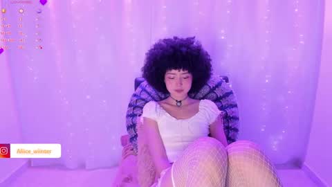 Snapshot of alice_wiinter chatting on December 11, 2024, 8:28 pm Alice  online show from December 11, 2024, 8:28 pm