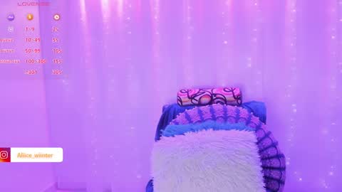 Snapshot of alice_wiinter chatting on December 27, 2024, 10:48 pm Alice  online show from December 27, 2024, 10:48 pm