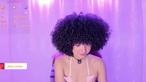 Snapshot of alice_wiinter chatting on February 21, 2025, 9:22 pm Alice  online show from February 21, 2025, 9:22 pm
