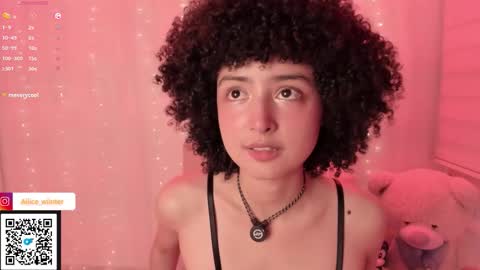 Snapshot of alice_wiinter chatting on September 30, 2025, 6:24 pm Alice  online show from September 30, 2025, 6:24 pm