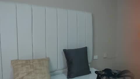 Snapshot of alice_will1 chatting on January 14, 2026, 12:33 pm Alicia online show from January 14, 2026, 12:33 pm