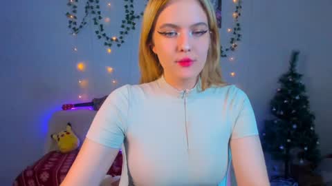 AliceCasey online show from December 1, 2024, 8:20 pm