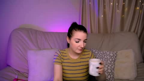 alicechanell online show from May 23, 2026, 4:18 am