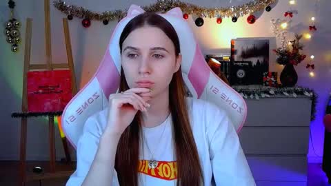 alicecharmy online show from December 19, 2025, 9:49 am