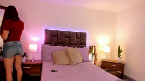 Alice Cullen online show from October 8, 2025, 1:09 pm