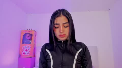 Alice  online show from September 18, 2025, 11:56 am