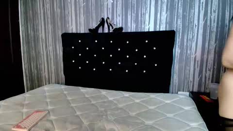 alicee_moonn online show from February 2, 2026, 8:07 pm