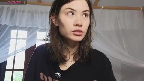 Alice  vacation  online show from March 6, 2026, 6:21 am