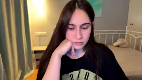 alicekollt online show from June 30, 2026, 9:05 pm
