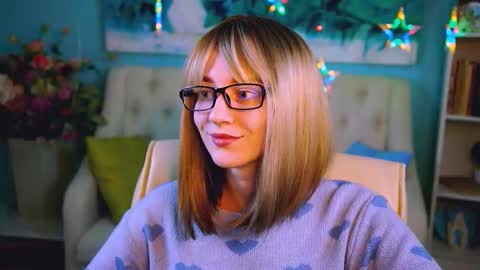 alicewelch_ online show from September 9, 2025, 12:05 pm