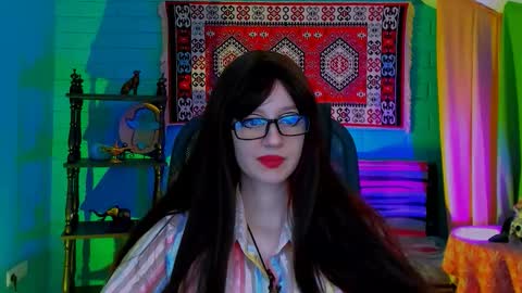 alicewelch_ online show from October 12, 2025, 8:13 am