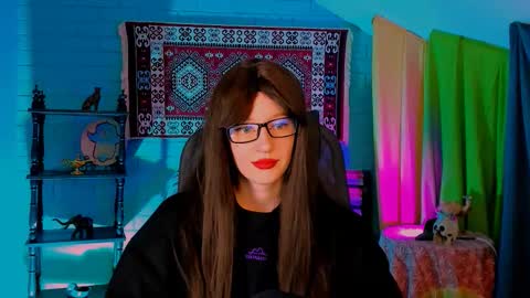 alicewelch_ online show from October 17, 2025, 8:17 am