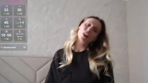 Snapshot of alicewonders_ chatting on March 10, 2025, 10:59 am Alice online show from March 10, 2025, 10:59 am