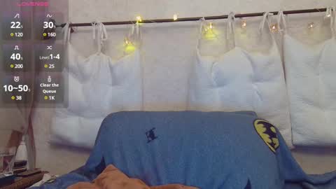 AliceWoolfy online show from December 22, 2024, 7:42 pm