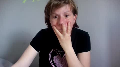 Snapshot of alicexx578748 chatting on April 24, 2026, 9:56 am Alice online show from April 24, 2026, 9:56 am