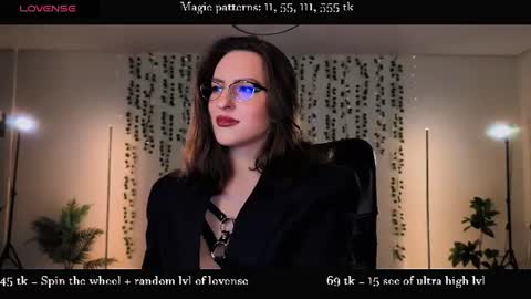 Snapshot of alicia_art_ chatting on June 13, 2026, 6:39 pm Alicia online show from June 13, 2026, 6:39 pm