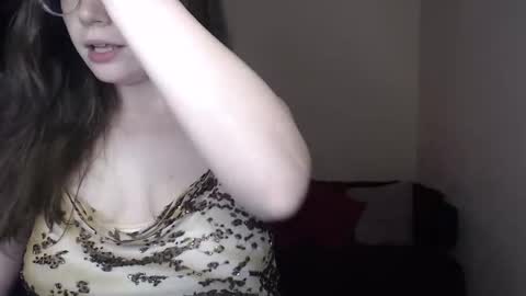 Alicia online show from February 7, 2025, 3:52 pm