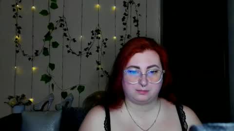 Snapshot of alicia_side_red chatting on March 8, 2026, 6:28 am Alicia online show from March 8, 2026, 6:28 am