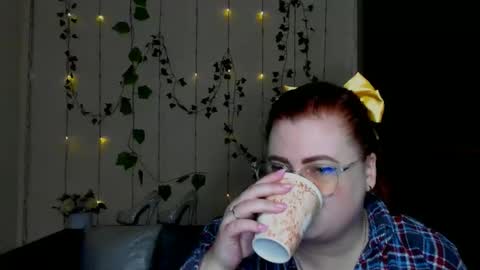 Snapshot of alicia_side_red chatting on March 20, 2026, 6:29 am Alicia online show from March 20, 2026, 6:29 am