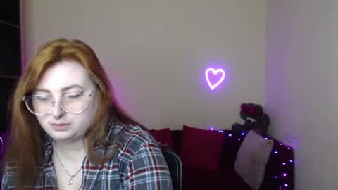 Snapshot of alicia_side_red chatting on March 24, 2026, 6:29 am Alicia online show from March 24, 2026, 6:29 am