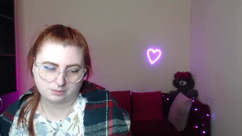 Snapshot of alicia_side_red chatting on March 25, 2026, 6:52 am Alicia online show from March 25, 2026, 6:52 am