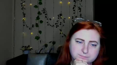 Snapshot of alicia_side_red chatting on March 26, 2026, 7:03 am Alicia online show from March 26, 2026, 7:03 am