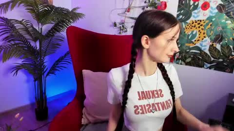 Alicia online show from May 12, 2026, 5:37 am