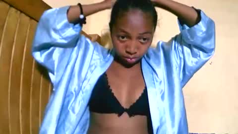 Snapshot of alicianah chatting on September 16, 2025, 1:23 pm alicianah online show from September 16, 2025, 1:23 pm