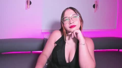 Alicia  online show from March 1, 2026, 12:23 am